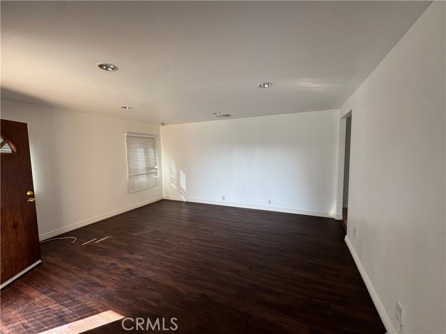 Detail Gallery Image 4 of 57 For 3833 W 105 St, Inglewood,  CA 90303 - 3 Beds | 1 Baths