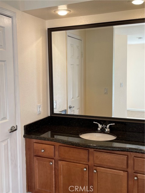 Detail Gallery Image 37 of 56 For 1965 Las Colinas Cir #308,  Corona,  CA 92879 - 2 Beds | 2 Baths