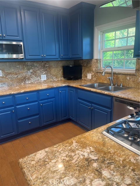 Detail Gallery Image 28 of 33 For 1630 Puebla, Glendale,  CA 91207 - 4 Beds | 3 Baths