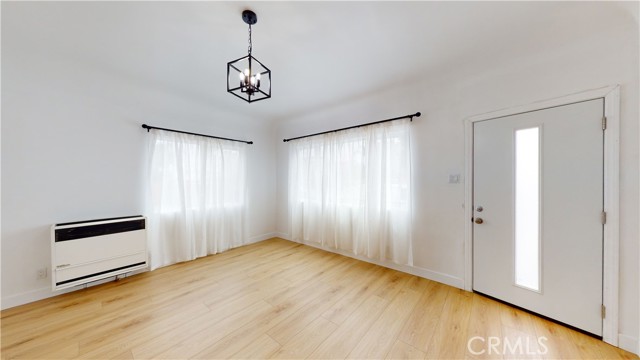 1113 Pacific Ave, Long Beach CA: https://media.crmls.org/medias/fdd744b9-ae80-4799-910d-c38fd0c84e31.jpg