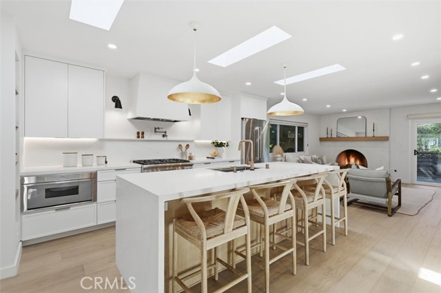 Detail Gallery Image 6 of 28 For 3521 Pine Ave, Manhattan Beach,  CA 90266 - 3 Beds | 2 Baths