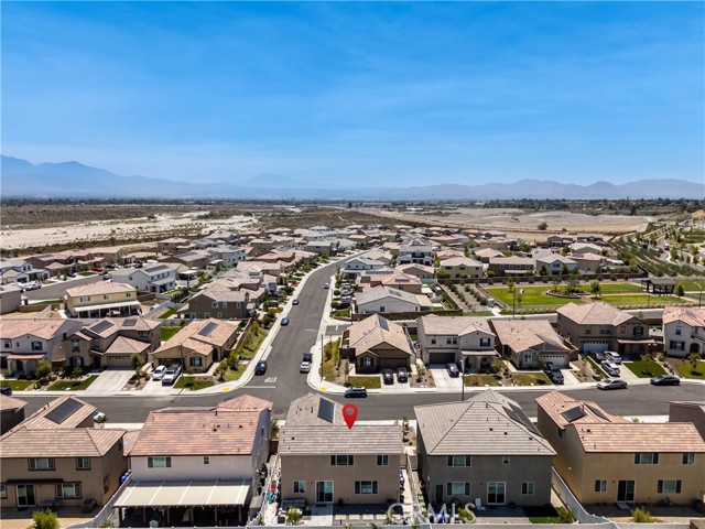 Detail Gallery Image 19 of 36 For 554 Cumberland Rd, Rialto,  CA 92377 - 4 Beds | 3 Baths