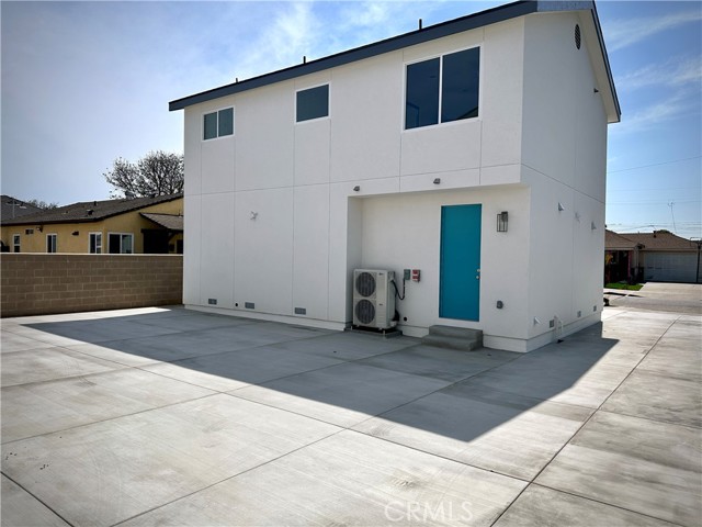Image 7 of 63 For 6168 Briercrest Avenue