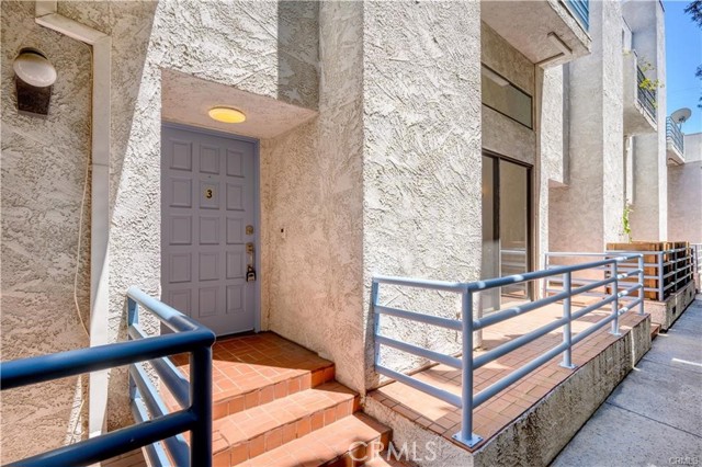 Detail Gallery Image 27 of 32 For 11954 Mayfield Ave #3,  Los Angeles,  CA 90049 - 2 Beds | 2/1 Baths