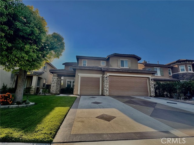 Detail Gallery Image 2 of 31 For 5575 Harmony Dr, Corona,  CA 91752 - 4 Beds | 3 Baths