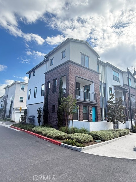 Detail Gallery Image 2 of 28 For 6958 Crimson Dr, Buena Park,  CA 90621 - 4 Beds | 3/1 Baths