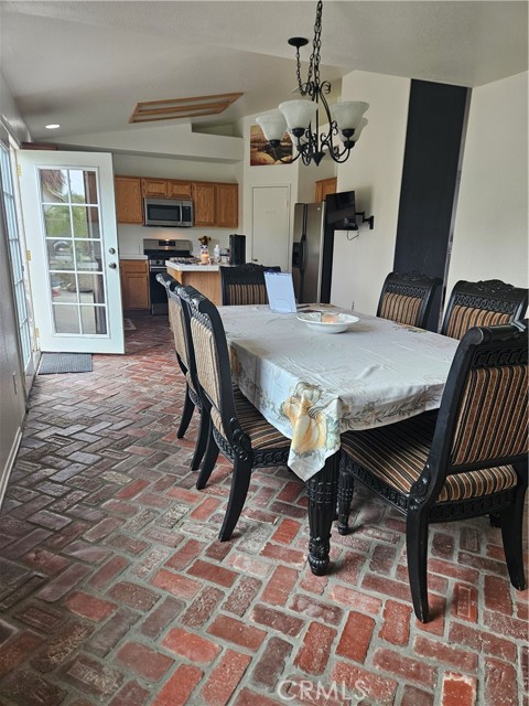 31556 Vignes Court, Winchester CA: https://media.crmls.org/medias/fdda402c-623f-428c-837f-c3e566672673.jpg
