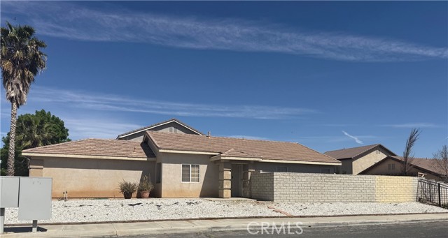 Detail Gallery Image 2 of 2 For 14771 Hidden Rock Ct, Victorville,  CA 92394 - 3 Beds | 2 Baths