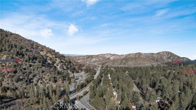 Detail Gallery Image 31 of 34 For 1949 Twin Lakes Dr, Wrightwood,  CA 92397 - 3 Beds | 2 Baths