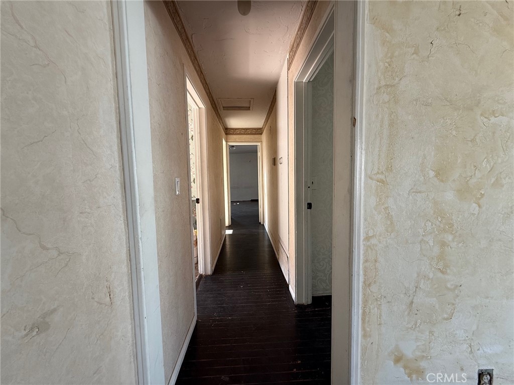 https://media.crmls.org/medias/fddb8279-4627-4984-9007-a7618371563d.jpg?preset=X-Large