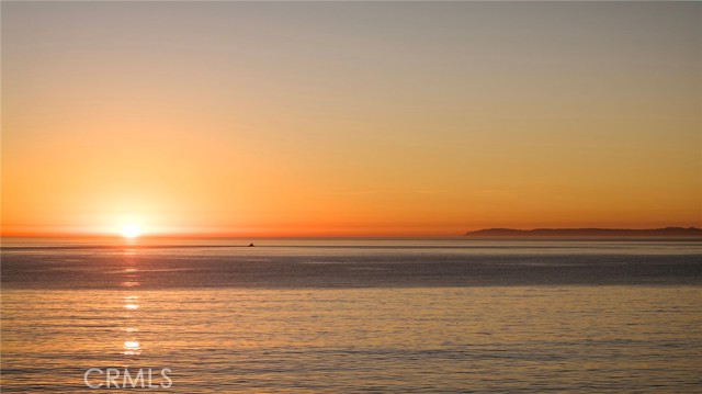 Detail Gallery Image 42 of 52 For 35661 Beach Rd, Dana Point,  CA 92624 - 4 Beds | 3/1 Baths