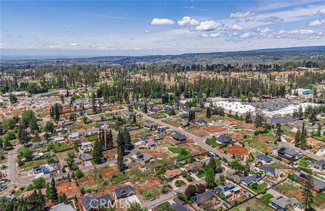 6286 Lancaster Drive, Paradise CA: https://media.crmls.org/medias/fddbc704-7d88-4fc8-8c6b-e20bc6e4abca.jpg