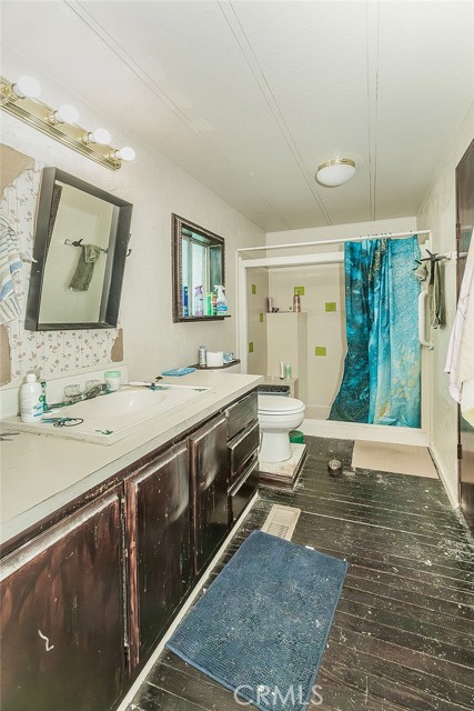 Image 18 of 41 For 17423 Bluewater Bay Lane