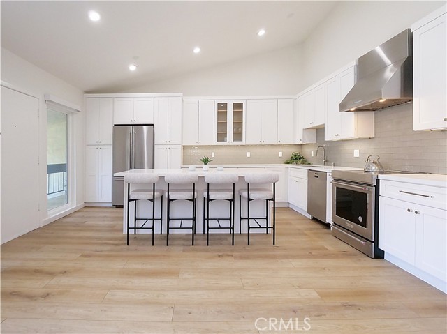 822 Camino Real, Redondo Beach CA: https://media.crmls.org/medias/fddcf762-300a-40ad-b23b-5e1eeed3bb09.jpg