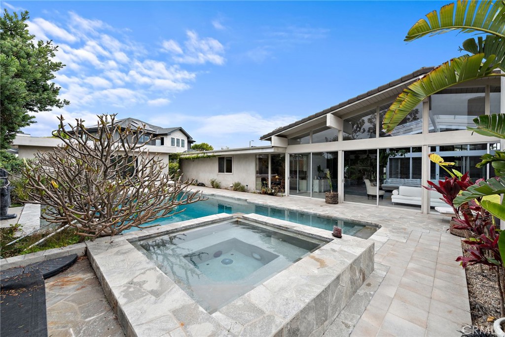 MLS #OC25157494 img 12