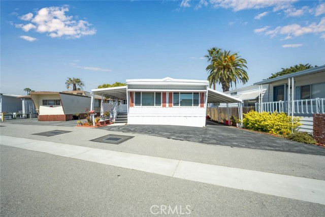 Detail Gallery Image 4 of 56 For 6229 E Golden Sands Dr #193,  Long Beach,  CA 90803 - 2 Beds | 2 Baths