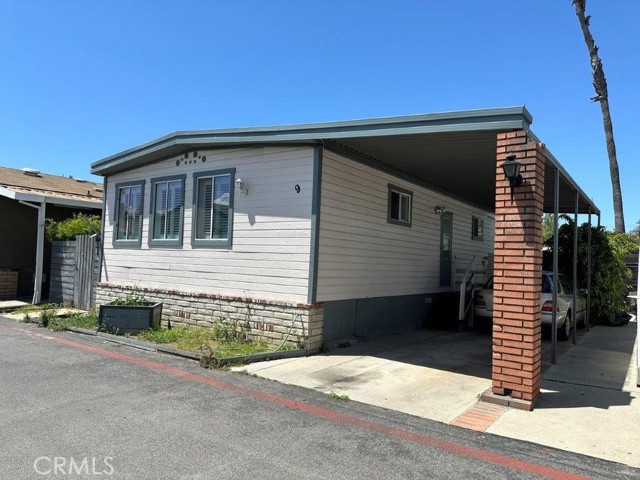 2421 sierra Highway, Rosamond CA: https://media.crmls.org/medias/fddd62e5-3506-42fd-85f6-f401eabcdc4f.jpg