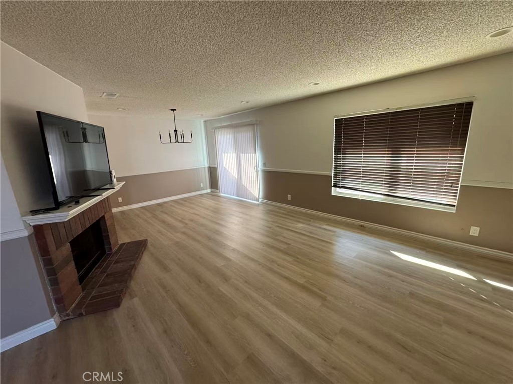 MLS #OC25280877 image #2