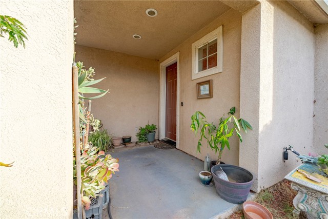 Detail Gallery Image 10 of 67 For 7379 Louise Ave, Winton,  CA 95388 - 3 Beds | 2/1 Baths