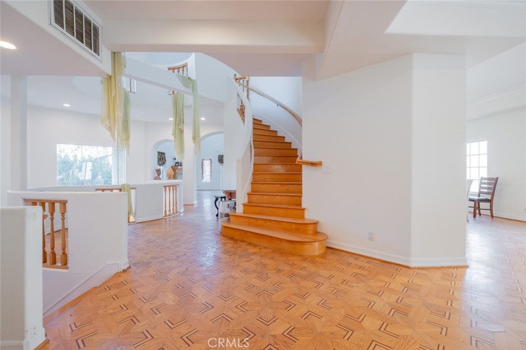 MLS #SR25010724 image #11