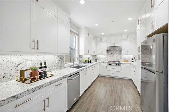 Detail Gallery Image 15 of 45 For 108 Grassblade, Irvine,  CA 92618 - 4 Beds | 4/1 Baths