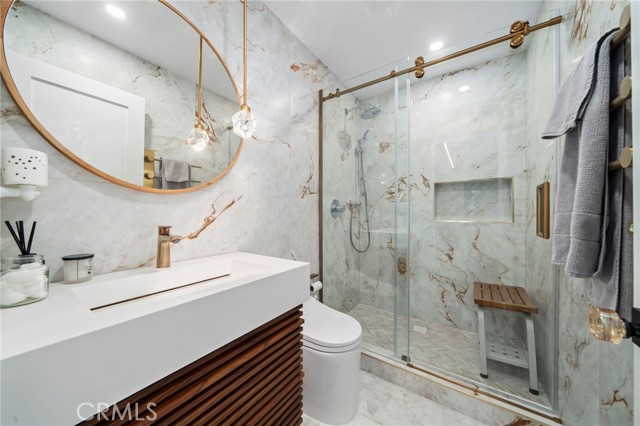 Detail Gallery Image 17 of 42 For 985 Begonia Ave, Costa Mesa,  CA 92626 - 3 Beds | 3 Baths