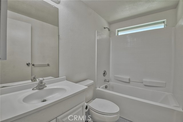 Detail Gallery Image 12 of 16 For 19021 Muskrat Ave, Adelanto,  CA 92301 - 3 Beds | 2 Baths