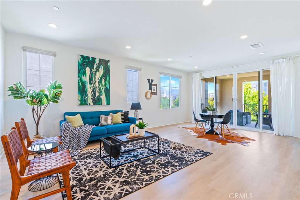 Fde10852 4414 4fb9 830b 1fe21aca0756