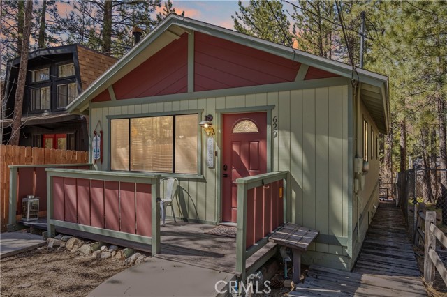Detail Gallery Image 1 of 22 For 629 Sugarloaf Bld, Big Bear City,  CA 92314 - 2 Beds | 1 Baths