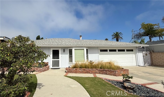 26825 Calle Almanza, Dana Point CA: https://media.crmls.org/medias/fde1dbaa-2a87-4aad-b5a6-a0f1e1b99972.jpg