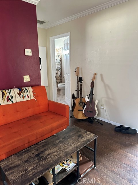 Detail Gallery Image 12 of 16 For 22170 Raven Way, Grand Terrace,  CA 92313 - 5 Beds | 3/1 Baths