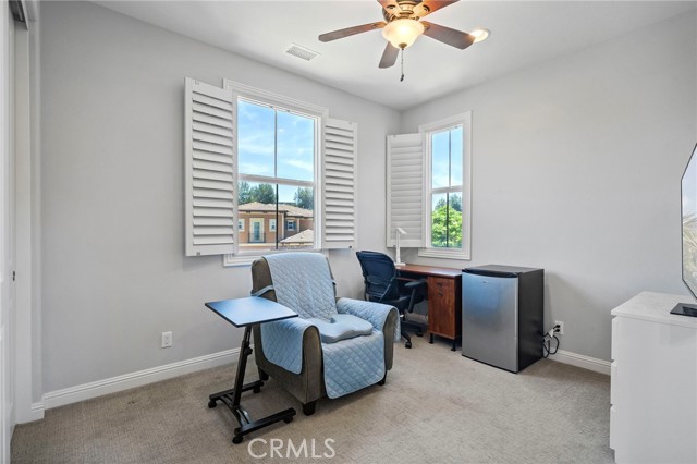 18 Goldenrod, Lake Forest CA: https://media.crmls.org/medias/fde2767d-91e4-42ca-bae3-bda1b7edbdaf.jpg