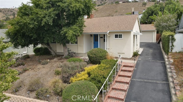 Detail Gallery Image 2 of 35 For 1906 Amber Ln, Burbank,  CA 91504 - 3 Beds | 1 Baths