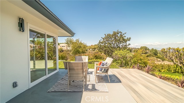 27333 Rainbow Ridge Road, Palos Verdes Peninsula, California 90274, 4 Bedrooms Bedrooms, ,3 BathroomsBathrooms,Residential,Sold,Rainbow Ridge,SB22081661