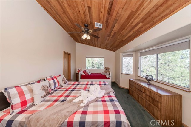 Detail Gallery Image 41 of 56 For 1396 La Crescenta Dr, Big Bear City,  CA 92314 - 3 Beds | 2 Baths