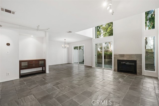 Detail Gallery Image 6 of 33 For 10056 Melinda Way #3,  Northridge,  CA 91325 - 2 Beds | 2/1 Baths