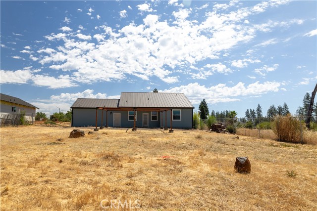 5991 Hazel Way, Paradise CA: https://media.crmls.org/medias/fde3a950-75d5-4fba-9bea-a6b3cec8864a.jpg