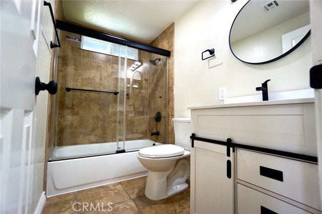 Detail Gallery Image 14 of 32 For 3400 Glasgow Cir, Riverside,  CA 92503 - 3 Beds | 2 Baths