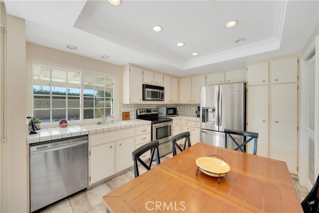 Image 16 of 45 For 5156 Edgemont
