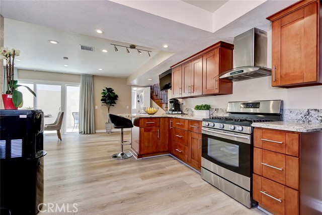 2210 Graham Avenue, Redondo Beach, California 90278, 4 Bedrooms Bedrooms, ,Residential,Sold,Graham,SB22075638