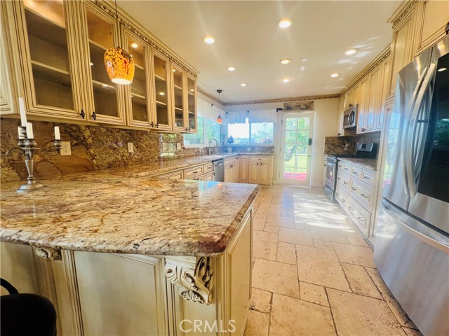 23675 Bower Cascade Place, Diamond Bar CA: https://media.crmls.org/medias/fde5f1b8-1566-46ed-bf45-188b67009aa9.jpg