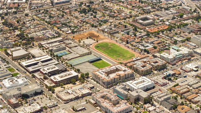 909 N. STONEMAN AVE, Alhambra CA: https://media.crmls.org/medias/fde7b5f8-d11b-4d01-ae88-36c385159438.jpg