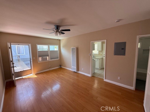 Detail Gallery Image 4 of 16 For 1008 N Glenoaks Bld, Burbank,  CA 91504 - 0 Beds | 1 Baths