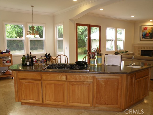 Detail Gallery Image 8 of 16 For 1201 2nd St, Manhattan Beach,  CA 90266 - 5 Beds | 4/1 Baths