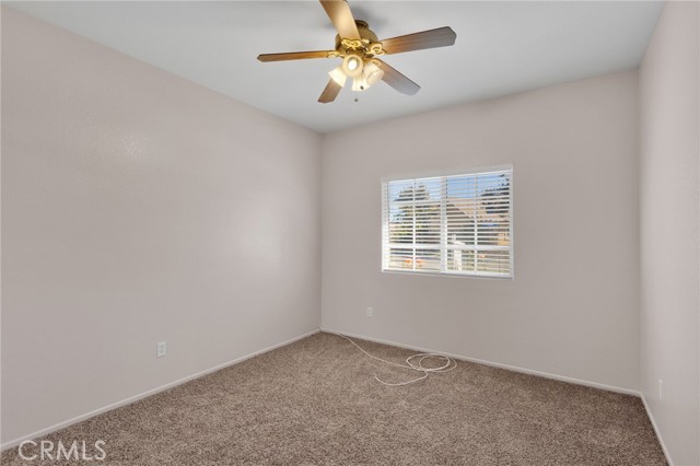 13446 Dover Lane, Victorville CA: https://media.crmls.org/medias/fde8acb6-4221-4248-9f78-9b91c0ff60bd.jpg