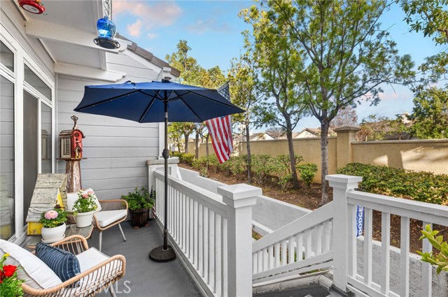 Detail Gallery Image 5 of 23 For 605 N Pageant #B,  Orange,  CA 92869 - 2 Beds | 2/1 Baths