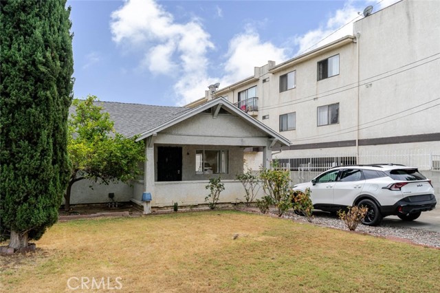 Detail Gallery Image 30 of 30 For 818 E Windsor Rd, Glendale,  CA 91205 - 3 Beds | 2 Baths