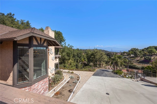 Detail Gallery Image 4 of 48 For 2053 Fullerton Rd, La Habra Heights,  CA 90631 - 4 Beds | 3 Baths