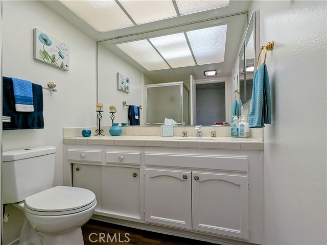 5499 Paseo Del Lago W, Laguna Woods CA: https://media.crmls.org/medias/fdeafc3b-2cb6-440b-86a1-d82031935f86.jpg