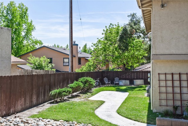 Detail Gallery Image 4 of 28 For 9780 Las Lomas #9,  Atascadero,  CA 93422 - 3 Beds | 2/1 Baths